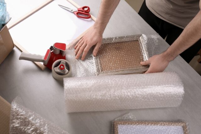 Using Bubble Wrap for packaging glass product